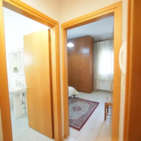 Διαμέρισμα Με Κήπο Στην Χλόη Καστοριάς Aposkepos Exterior photo