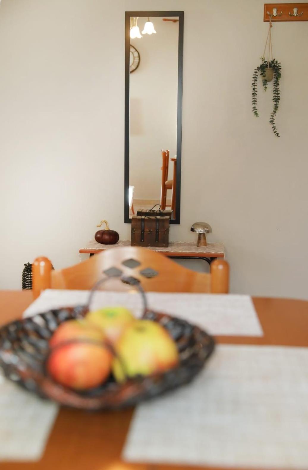 με κήπο στην χλόη καστοριάς Apartment *